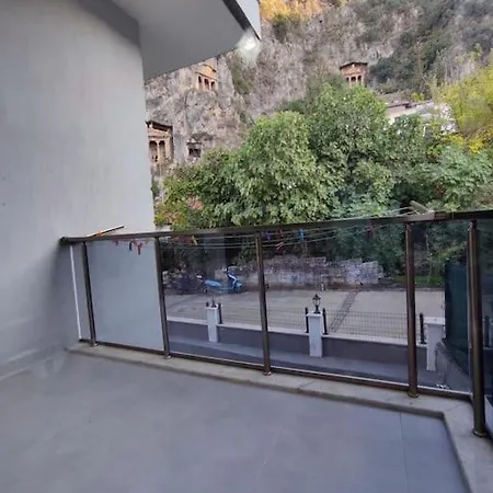 Amintas Apart Appartement